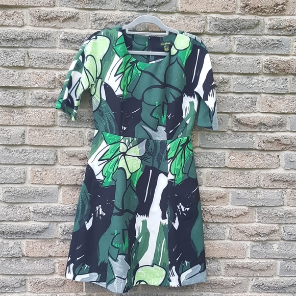 🇺🇦 Fundraiser: Cartise Green Tropical Print Dress - Picture 11 of 11